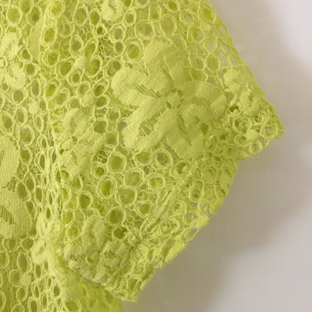 Chartreuse Lace Style Top / Shell (only) - Picture 7 of 7